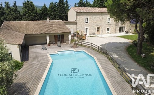 House in Savasse, Auvergne-Rhône-Alpes, France 1