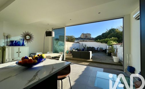 House in Saint Jean-Belcier-Carle Vernet-Albert 1er, Bordeaux, France 1