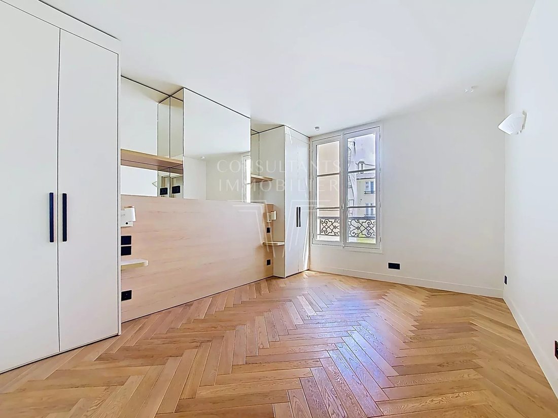 Apartment in Gros Caillou, Paris 7e Arrondissement, Paris 4 - 18249119