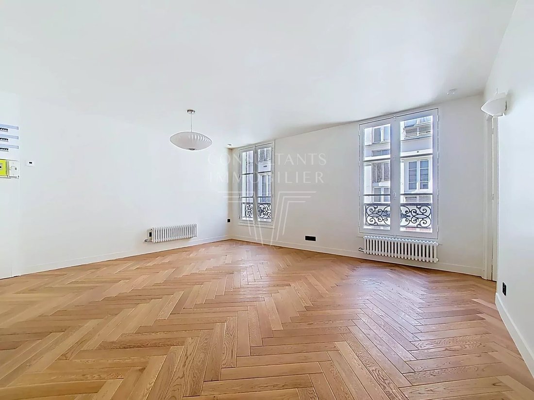 Apartment in Gros Caillou, Paris 7e Arrondissement, Paris 2 - 18249119