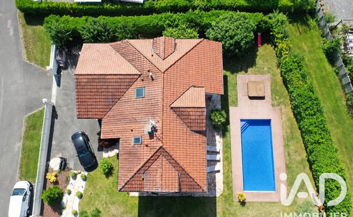 House in Chens-sur-Léman, Auvergne-Rhône-Alpes, France 1