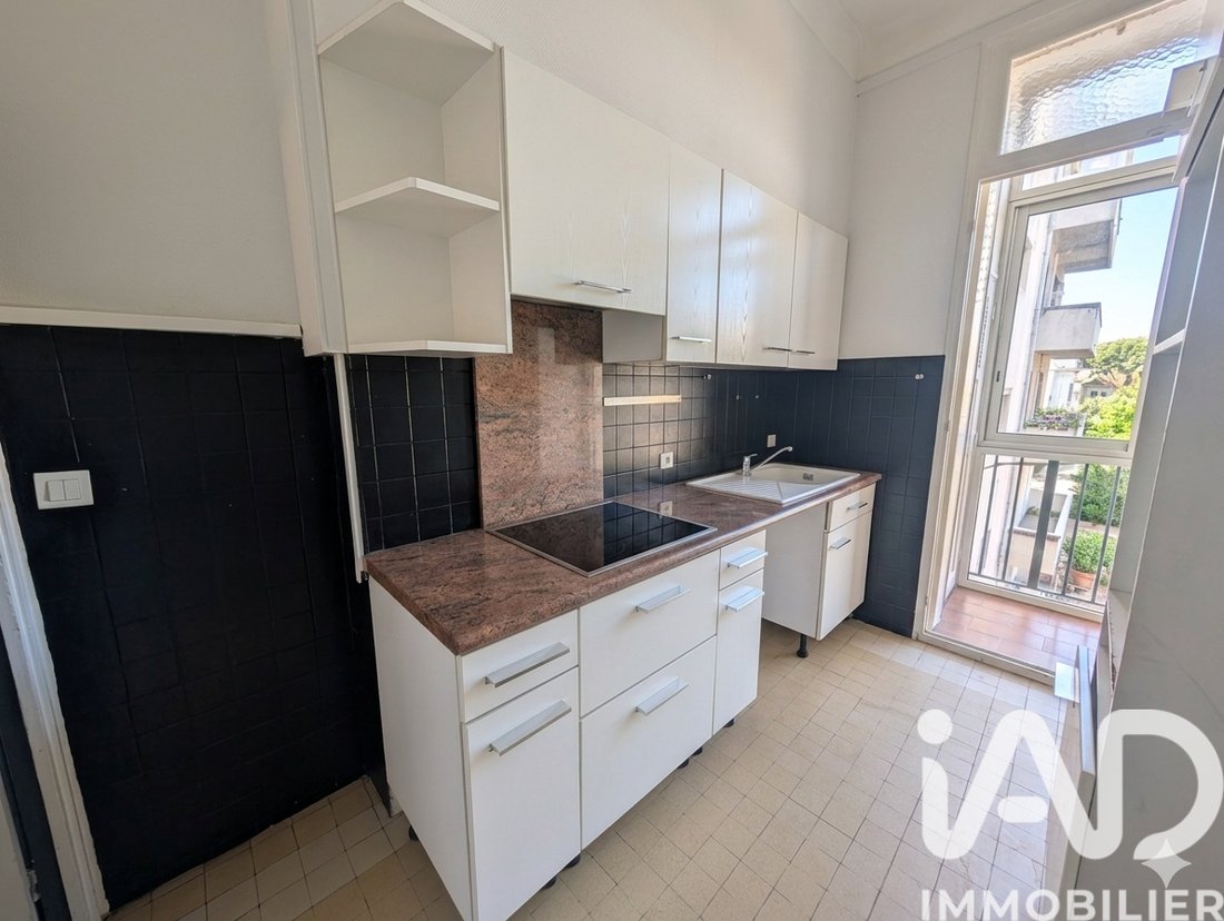 Apartment in Saint Giniez, 8e Arrondissement, Marseille 3 - 17959145