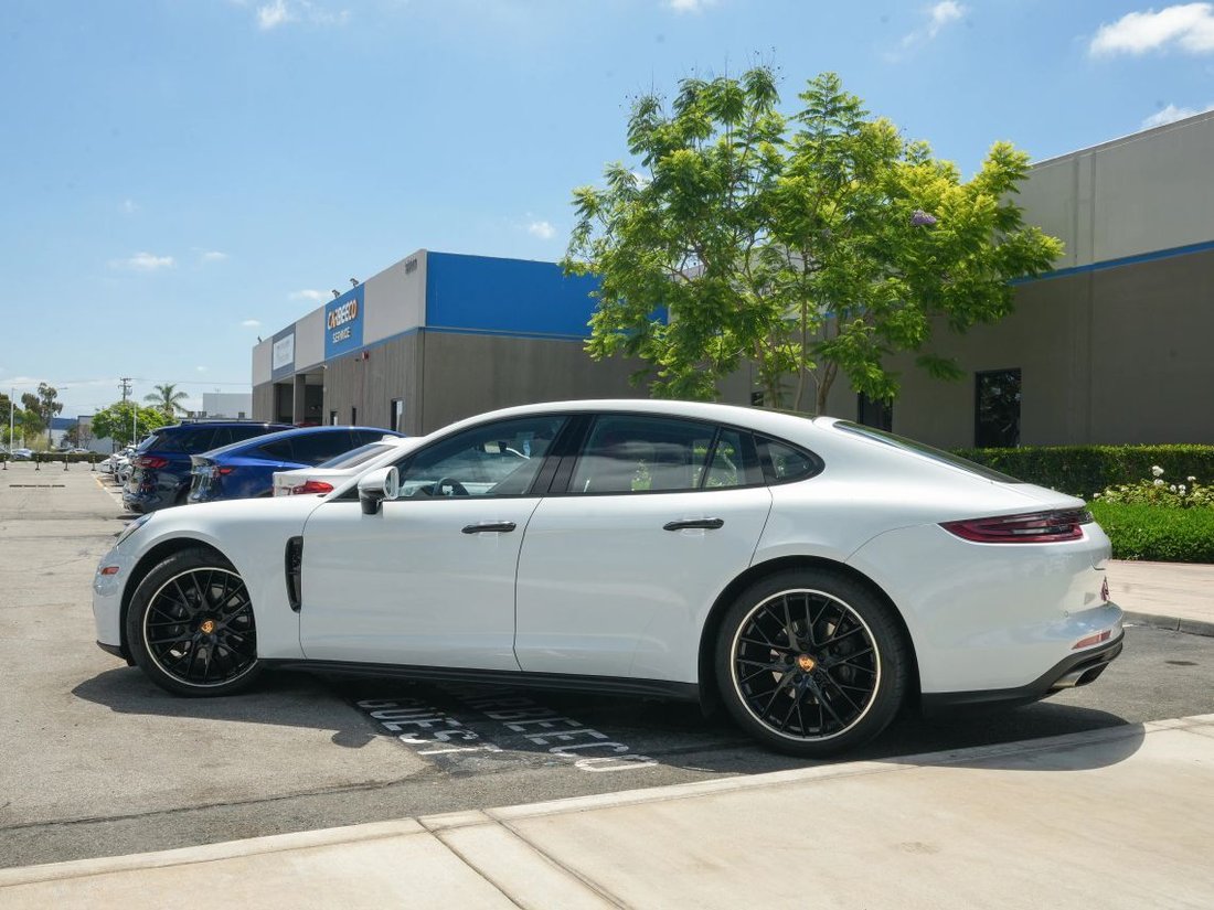 Sedan in Costa Mesa, CA, United States 3 - 18221227