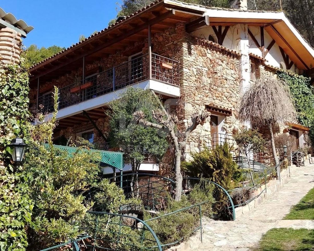 Country House in Benatae, Andalusia, Spain 3 - 18249555
