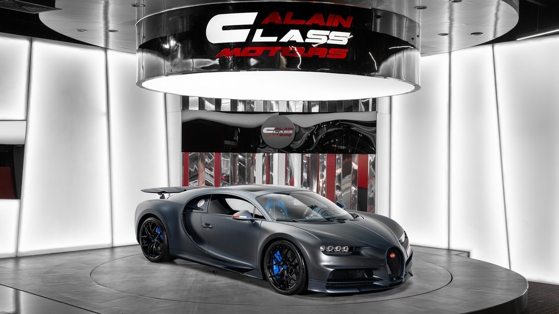 Coupe in Dubai, United Arab Emirates 1 - 18249561
