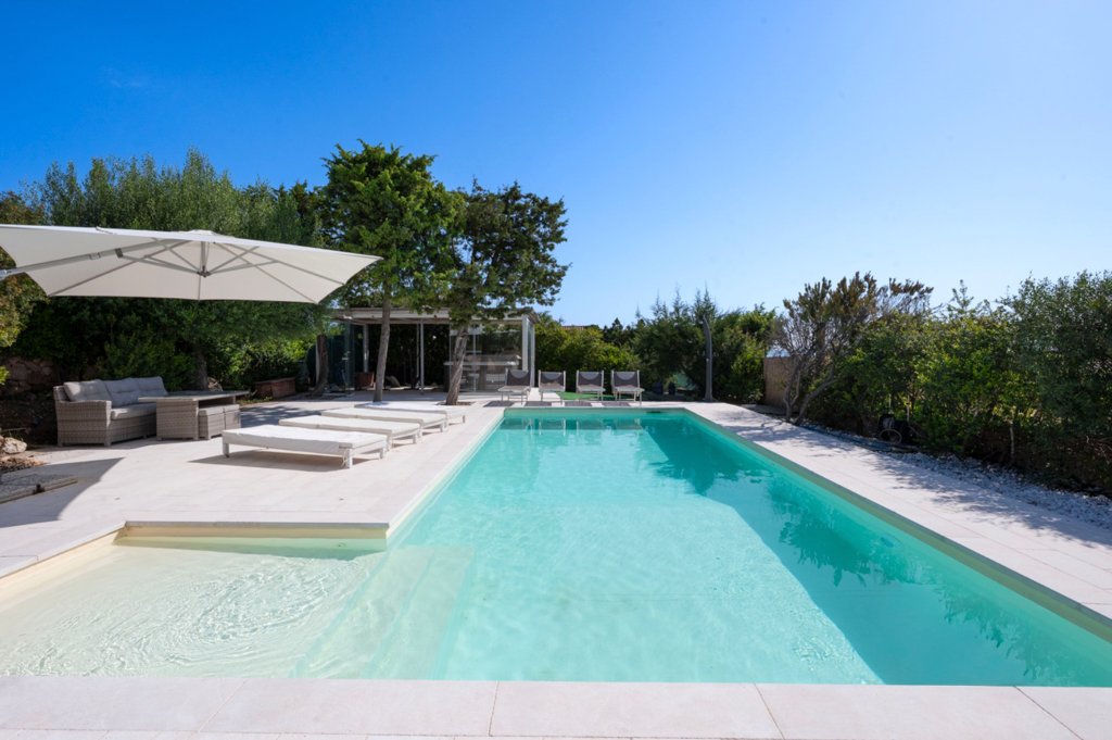 Villa in San Teodoro, Sardinia, Italy 2 - 18249568