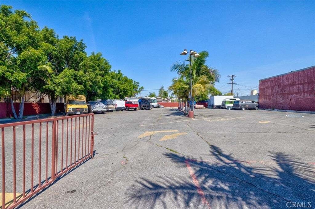 Land in Los Angeles, California, United States 3 - 18249574