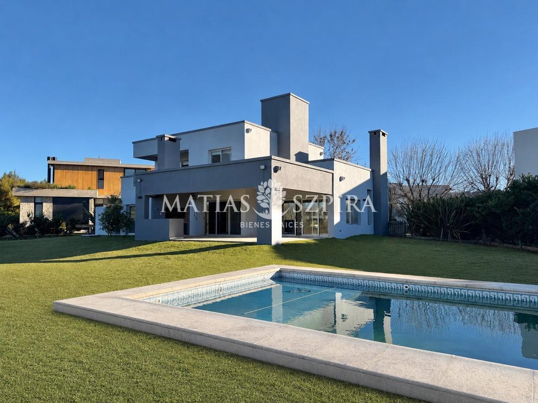 House in General Rodríguez, Buenos Aires Province, Argentina 1 - 18223852