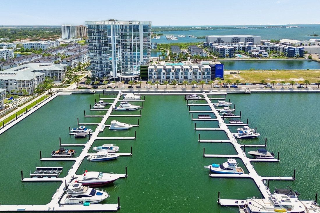 Condo in Tampa, Florida, United States 5 - 18249738