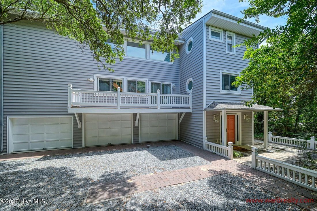 House in Surf City, North Carolina, United States 1 - 18249946