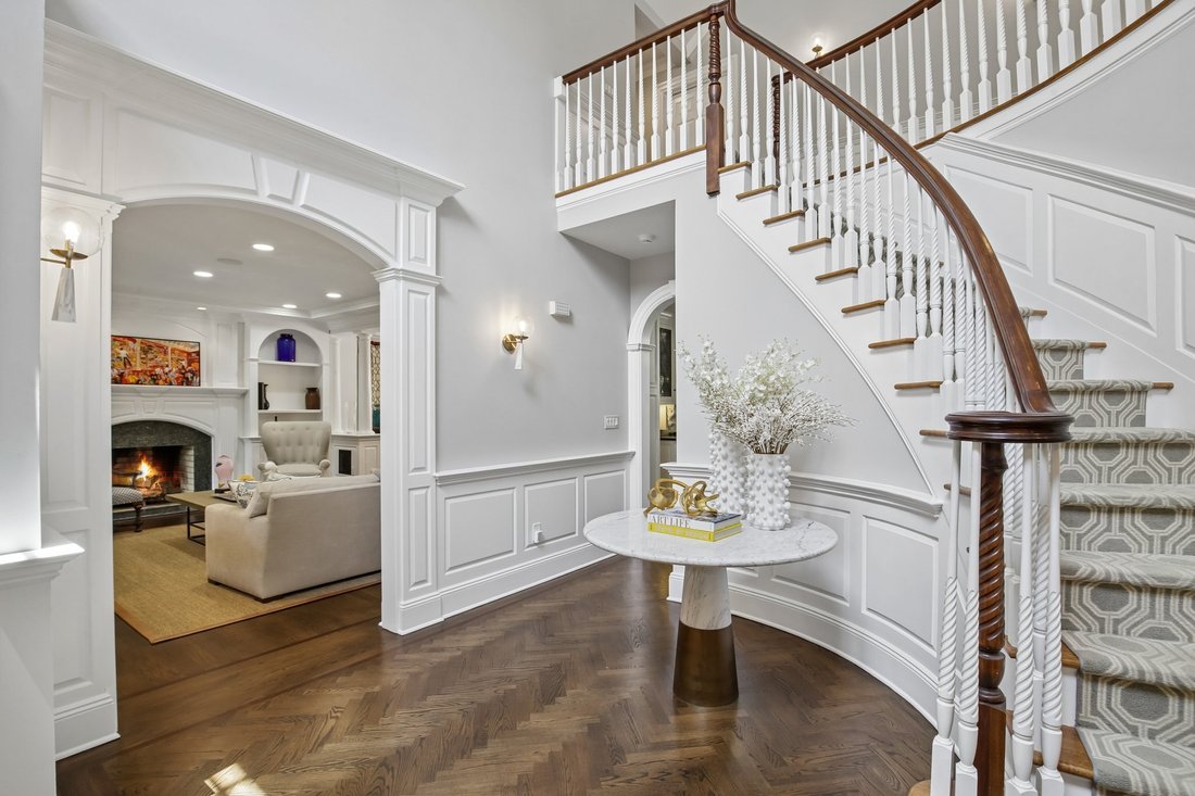 Short Hills, New Jersey, United States 3 - 18249635