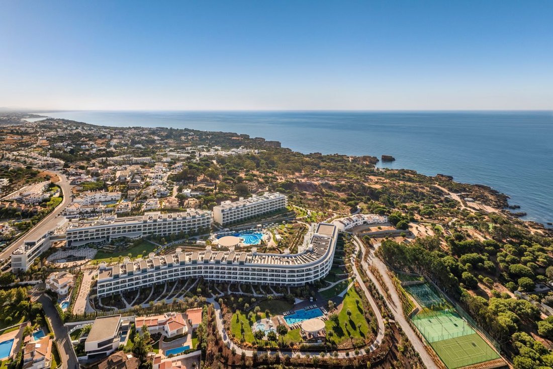 Apartment in Olhos de Agua, Algarve, Portugal 2 - 18249895
