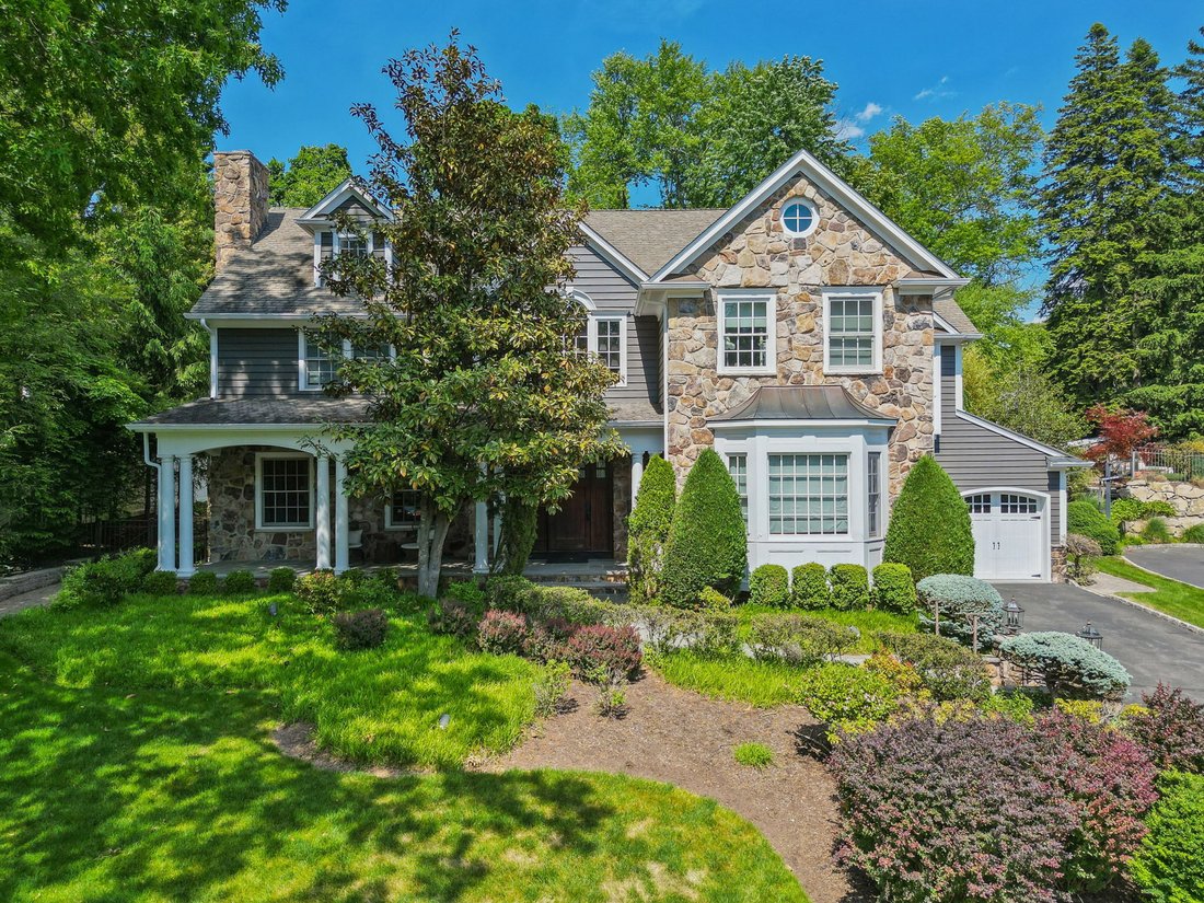 Short Hills, New Jersey, United States 1 - 18249635