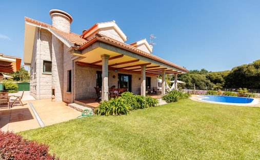 Villa en Tomiño, Galicia, España 1