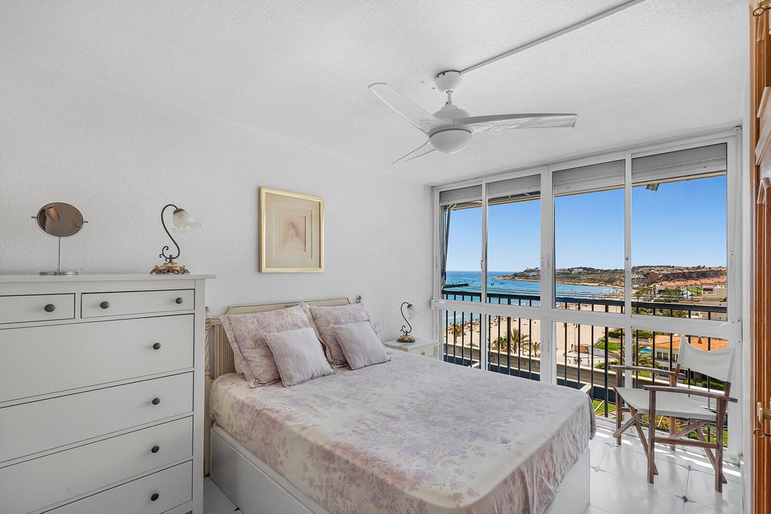 Apartment in Alicante, Valencian Community, Spain 4 - 18258234