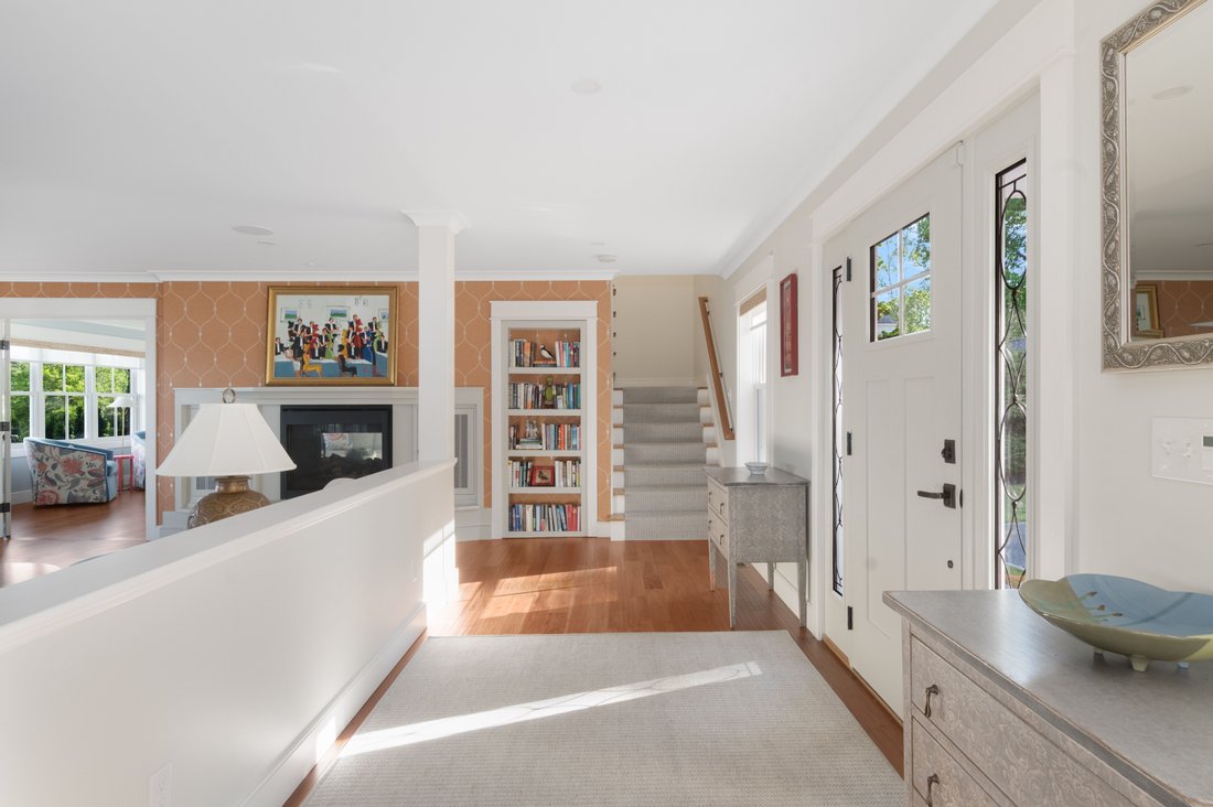 Barrington, Rhode Island, United States 5 - 18249754