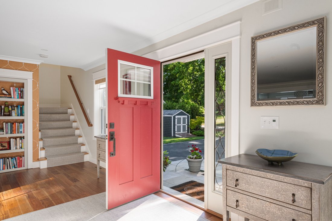 Barrington, Rhode Island, United States 3 - 18249754
