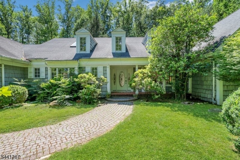House in Watchung, New Jersey, United States 2 - 18249625