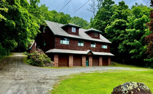 House in Wilmington, Vermont, United States 1