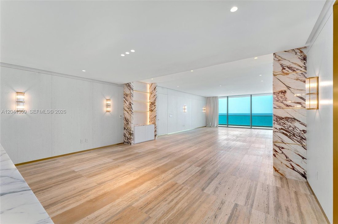 Condo in Bal Harbour, Florida, United States 1 - 18249630