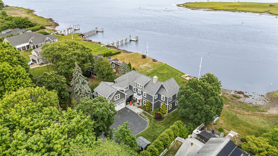 Barrington, Rhode Island, United States 1 - 18249754