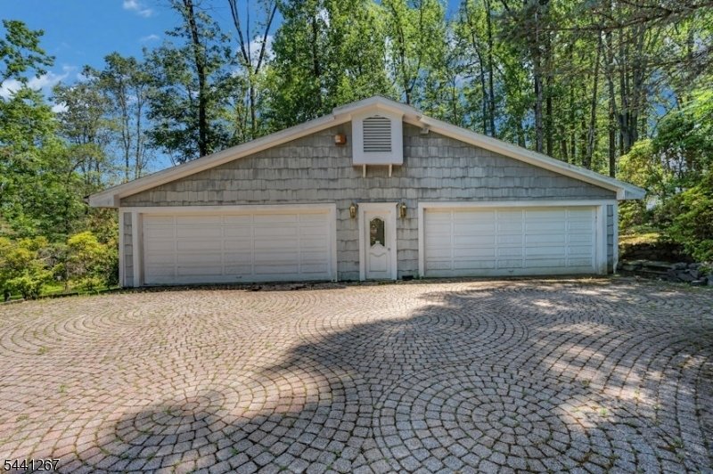House in Watchung, New Jersey, United States 4 - 18249625