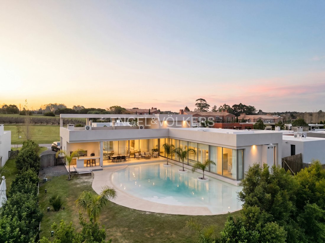House in La Tahona, Canelones Department, Uruguay 1 - 18251701