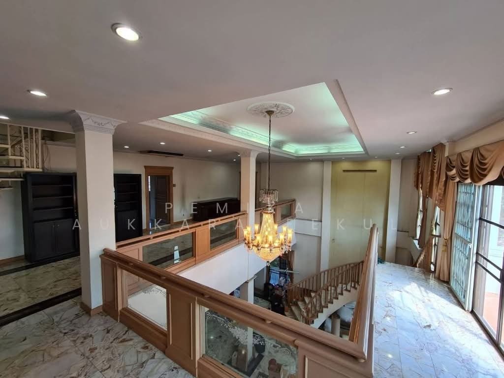 House in Chan Kasem, Bangkok, Thailand 4 - 18254831
