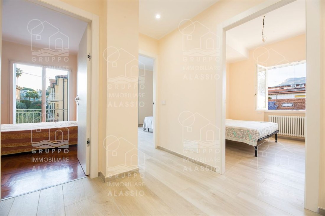 Villa in Poets - Musicians - Fornaci, Loano, Liguria 3 - 18253622
