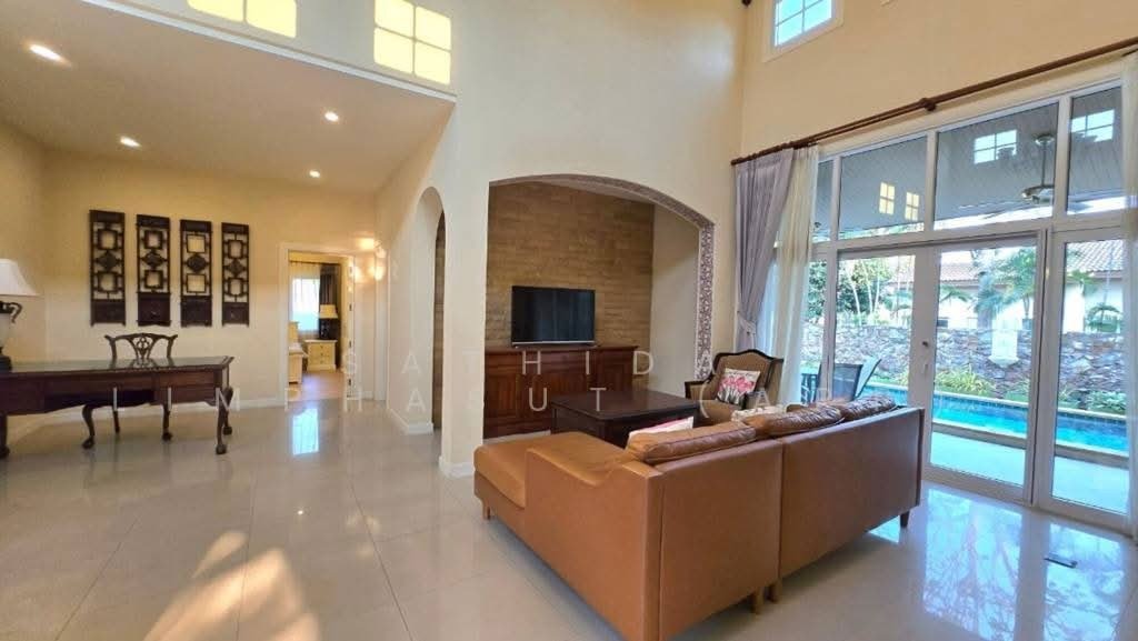 Villa in Pattaya City, Chon Buri, Thailand 4 - 18252000