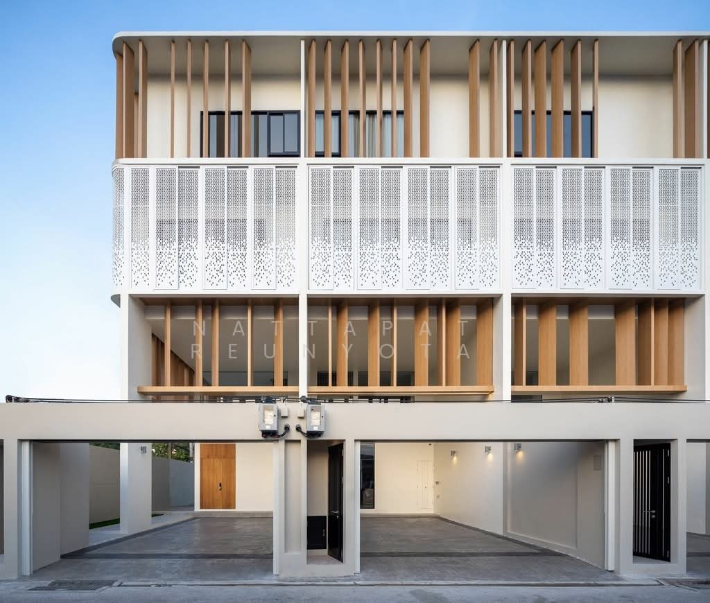 Townhouse in Lat Phrao, Bangkok, Thailand 5 - 18255712