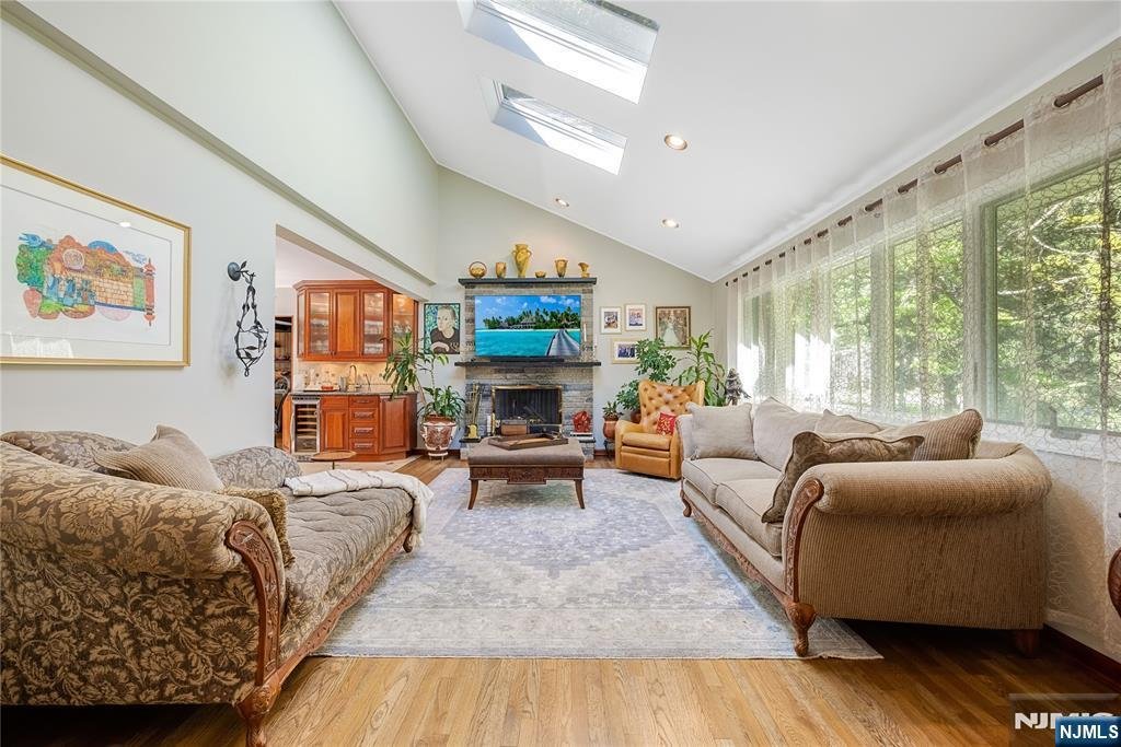 House in Woodcliff Lake, New Jersey, United States 3 - 18257139