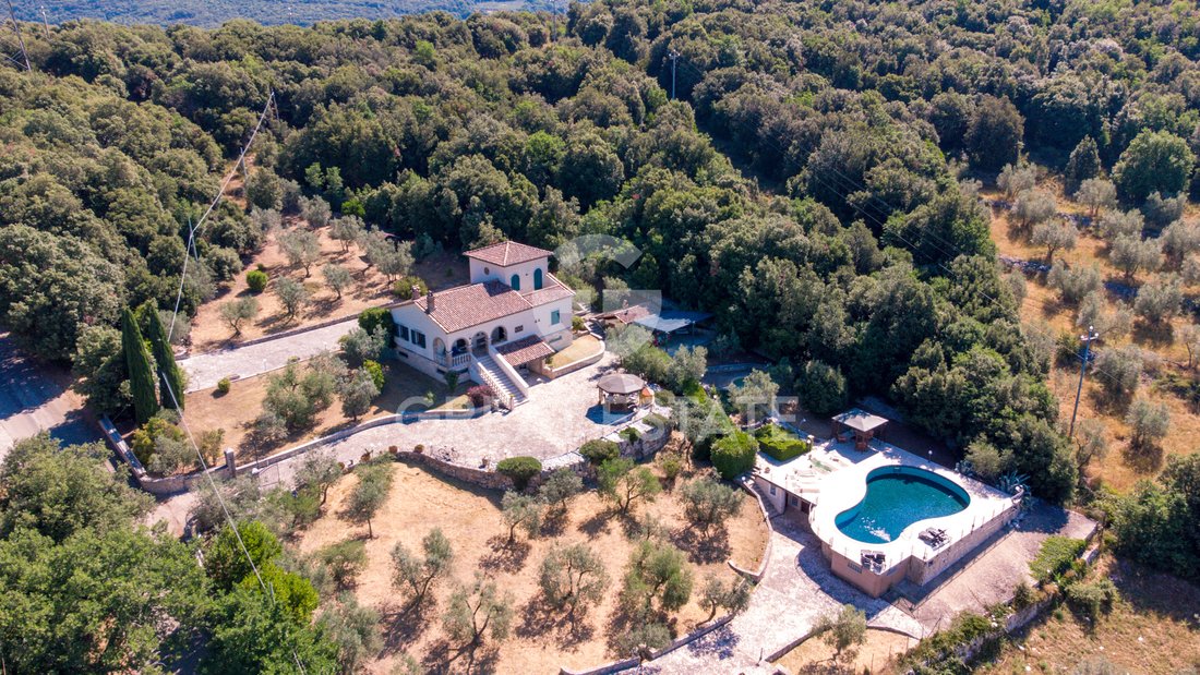 Estate in Guardea, Umbria, Italy 1 - 17467307