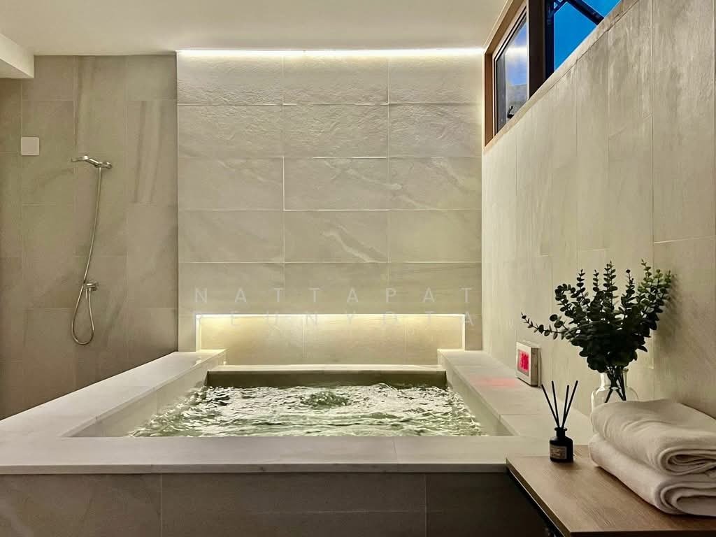 Townhouse in Bangkok, Krung Thep Maha Nakhon, Thailand 5 - 18253145