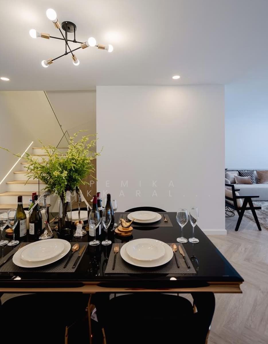 Townhouse in Bangkok, Krung Thep Maha Nakhon, Thailand 3 - 18256062