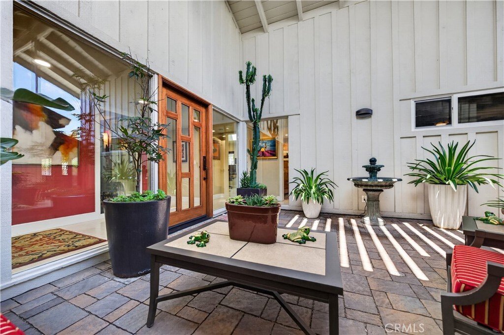 House in Signal Hill, California, United States 1 - 18253339