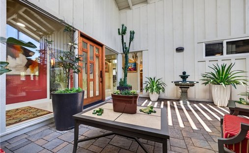 House in Signal Hill, California, United States 1