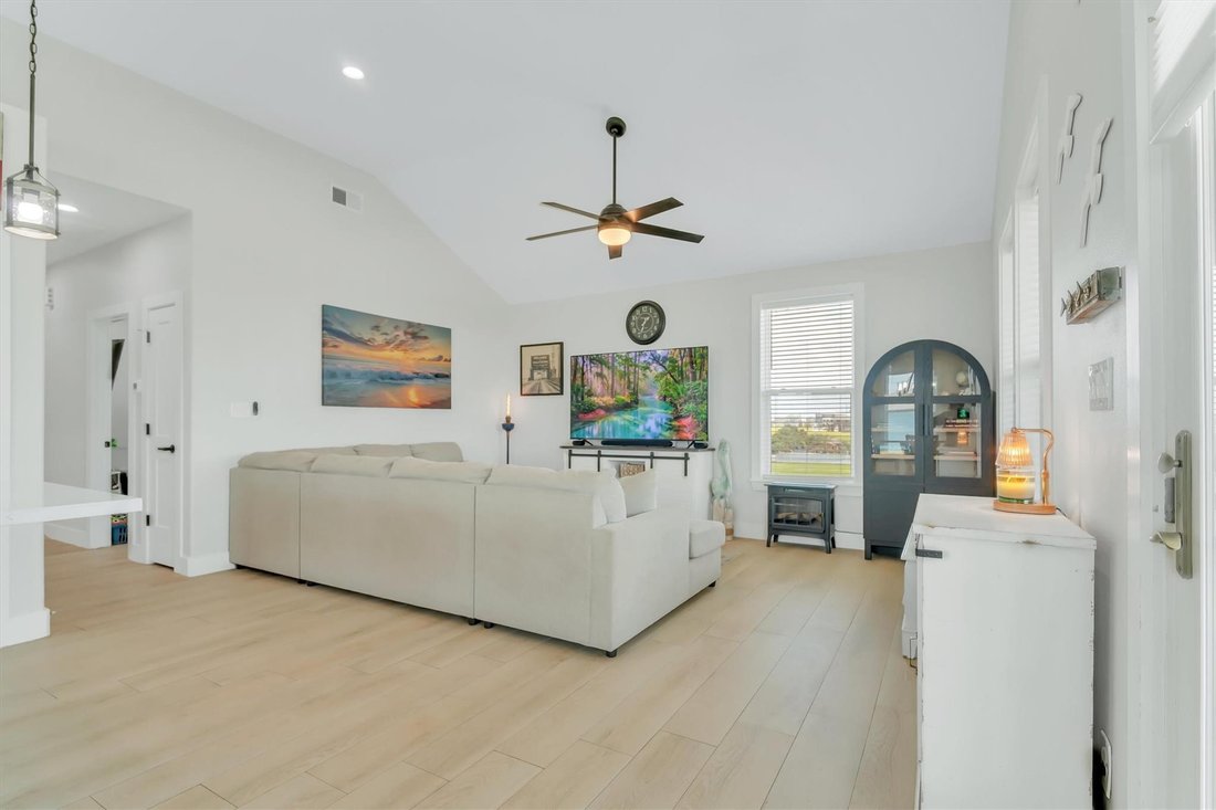 House in Galveston, Texas, United States 2 - 18168689