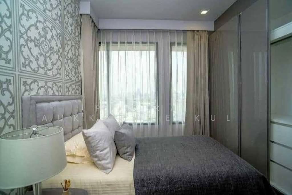 Condo in Thanon Phaya Thai, Bangkok, Thailand 1 - 18253230