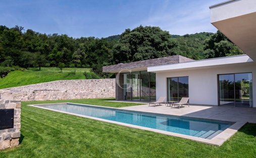 Villa en Provaglio d'Iseo, Lombardía, Italia 1