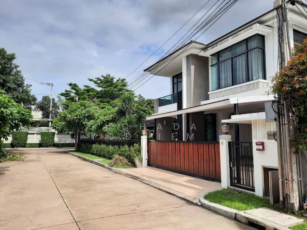 Townhouse in Phasi Charoen, Thailand 1 - 18253732