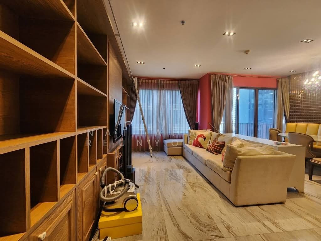 Condo in Khlong Toei, Krung Thep Maha Nakhon, Thailand 5 - 18252676