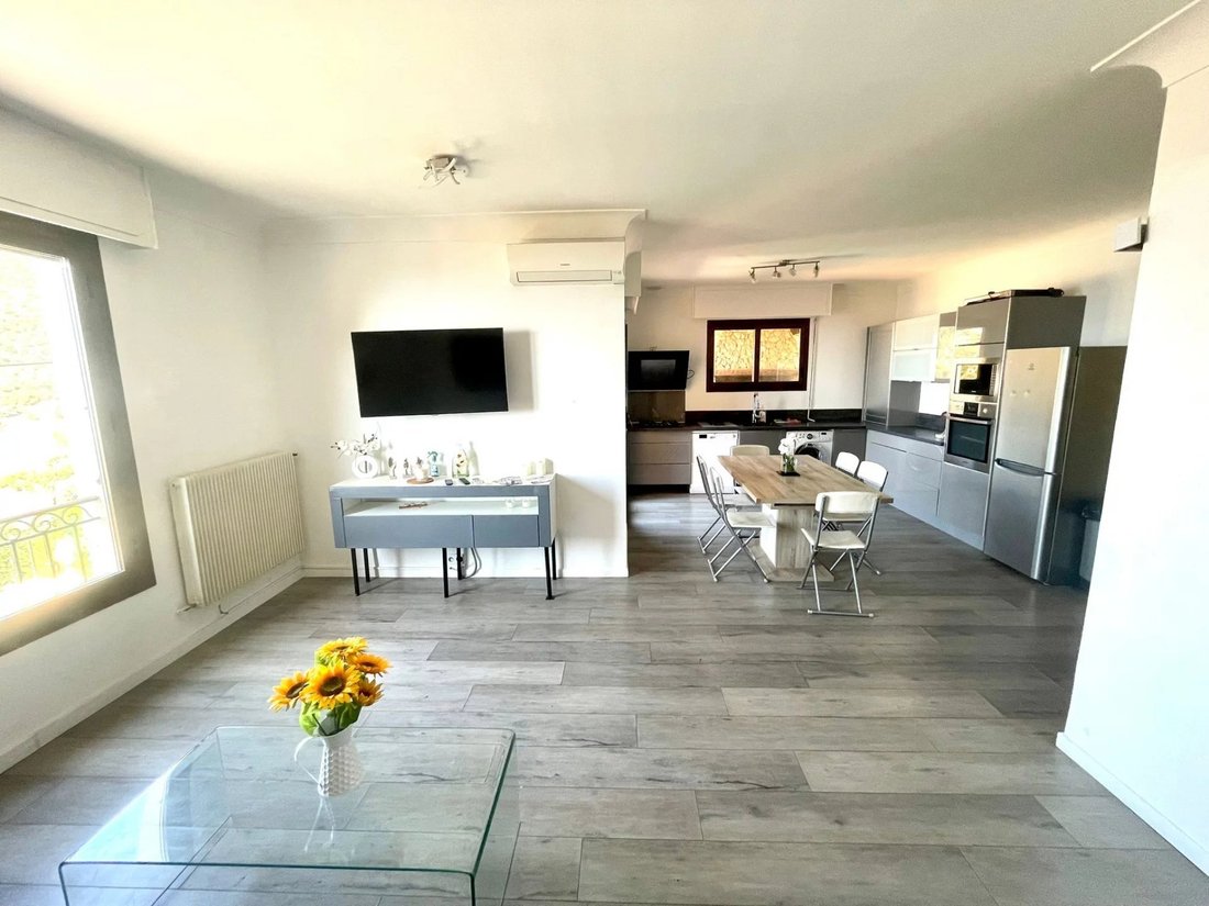 Centre, Beausoleil, France 4 - 18252225