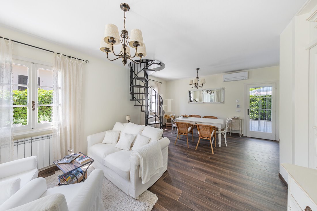 Villa in Punta Grò - Chiodi - Rovizza, Sirmione, Lombardy 3 - 18257401