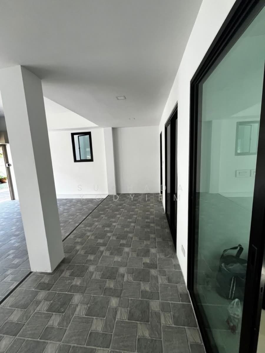House in Phra Khanong Nuea, Bangkok, Thailand 1 - 18253042