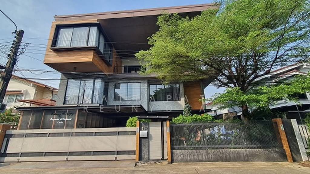 House in Lat Phrao, Bangkok, Thailand 2 - 18255693