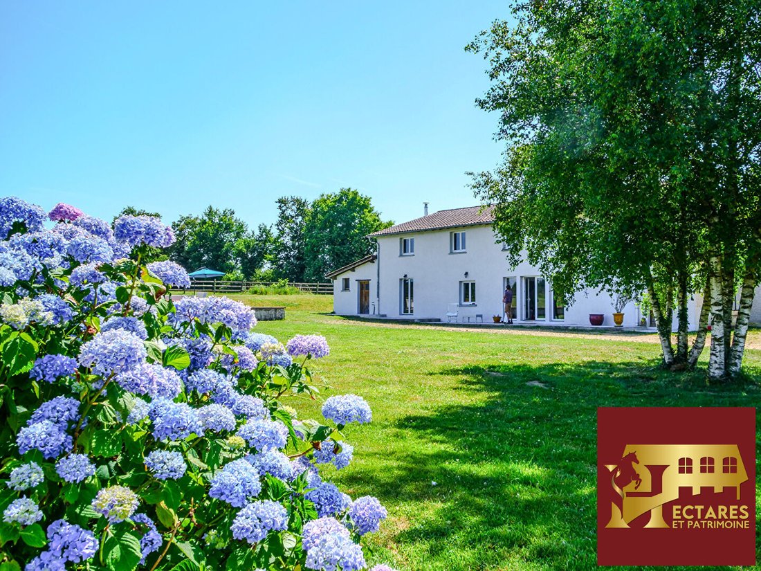 Villa à Neuville-les-Dames, Auvergne-Rhône-Alpes, France 2 - 18256161