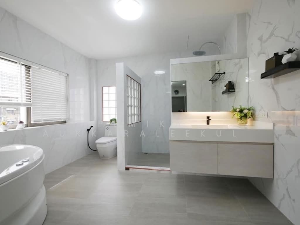 Townhouse in Bangkok, Krung Thep Maha Nakhon, Thailand 4 - 18252989