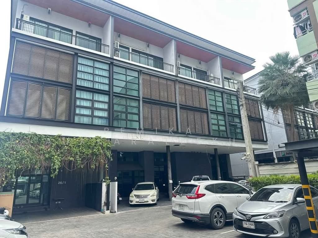 Condo in Khlong Chaokhunsing, Bangkok, Thailand 5 - 18253020