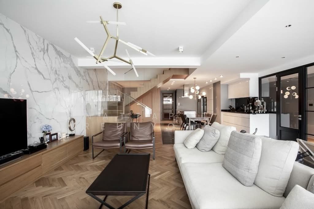 Condo in Bang Lamphu Lang, Krung Thep Maha Nakhon, Thailand 1 - 18254094